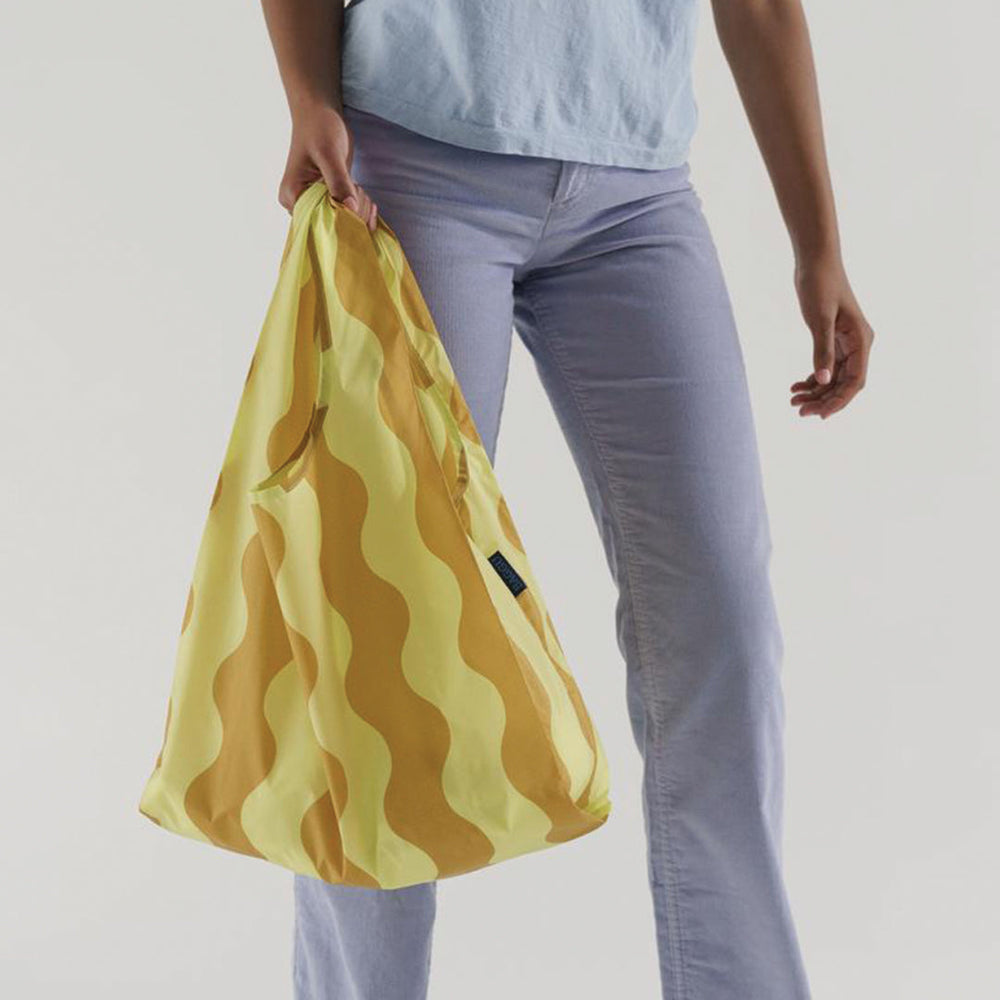 
            
                Load image into Gallery viewer, Standard Baggu Wavy Stripes Yellow and Gold Wavy
            
        